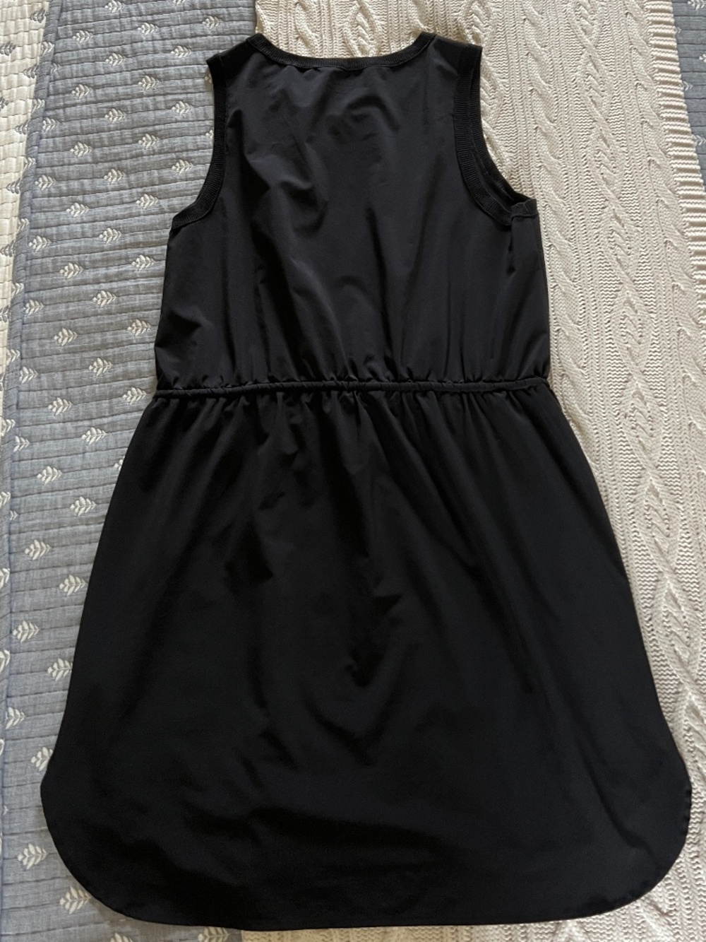 Athleta Rincon Dress - Women’s Large - Black - Good Condition - Picture 2 of 5